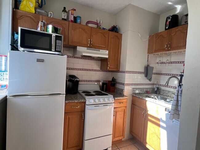 Building Photo - 1789 Commonwealth Ave Rental