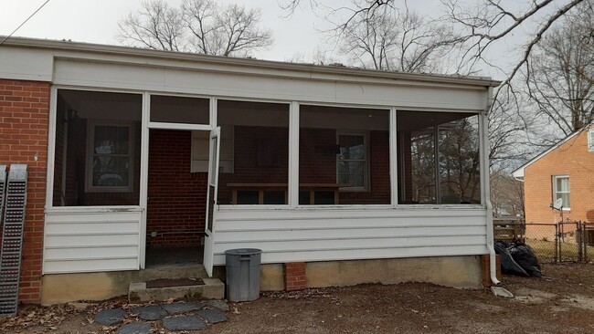 Photo - 2213 Mendota Dr