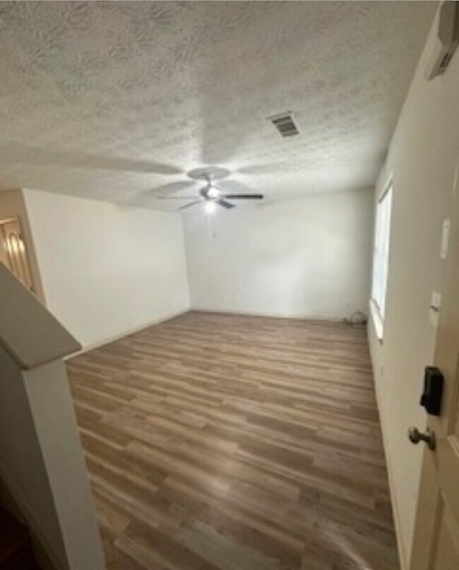 Photo - 3022 Fields Dr