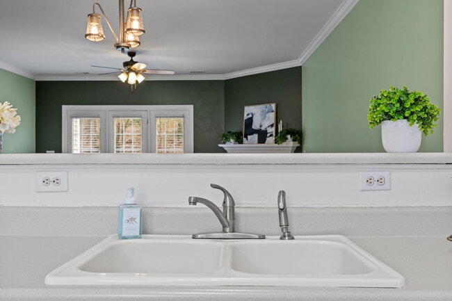 Photo - 8606 London Park Ct