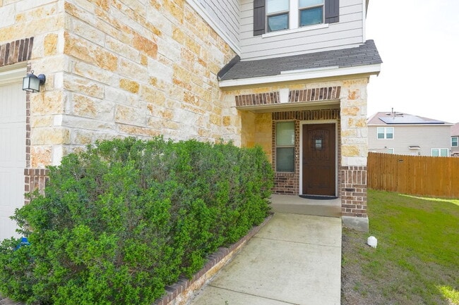 Photo - 5527 Castle Brook Dr