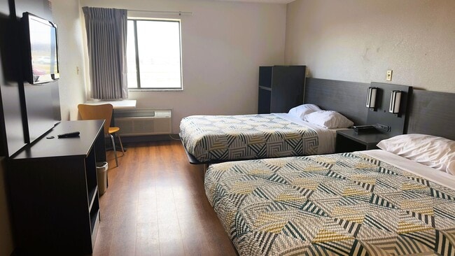 Photo - Motel 6- East Side Unit Double Queen Room