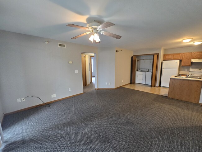 Photo - 611 Johnson St