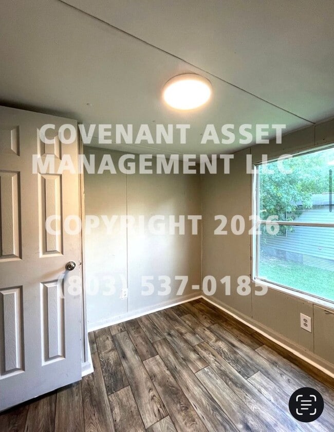 Photo - 114 Holly Vista Ln