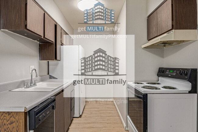 Photo - 1111 E Butler Dr Unit B