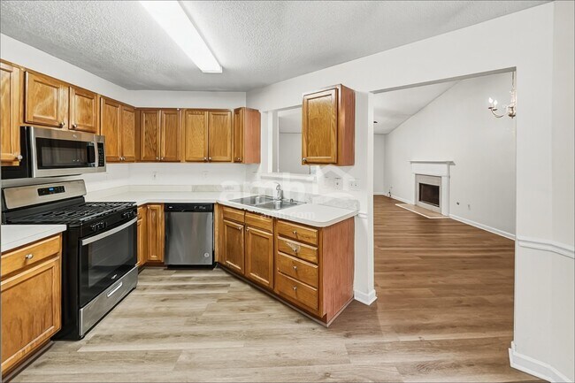 Photo - 4238 Zephyrhills Dr