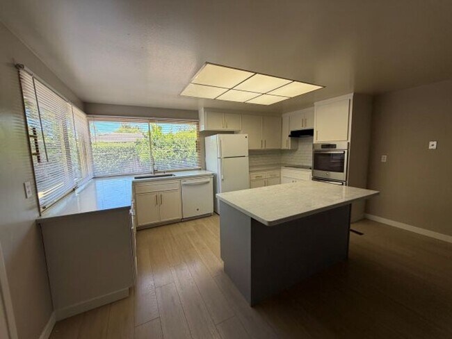 Photo - CAMBRIAN- Corner lot