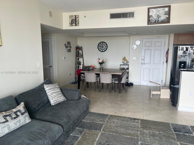 Photo - 140 S Dixie Hwy