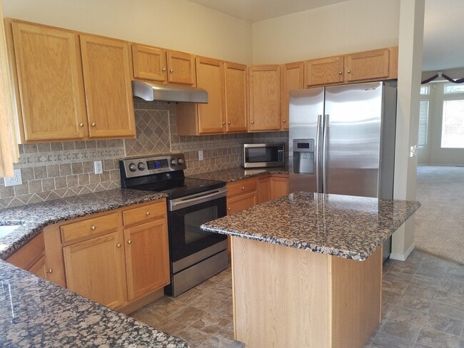 Photo - Fantastic home in Charleston Place, 4-bedroom, 3 bath, 2 car!