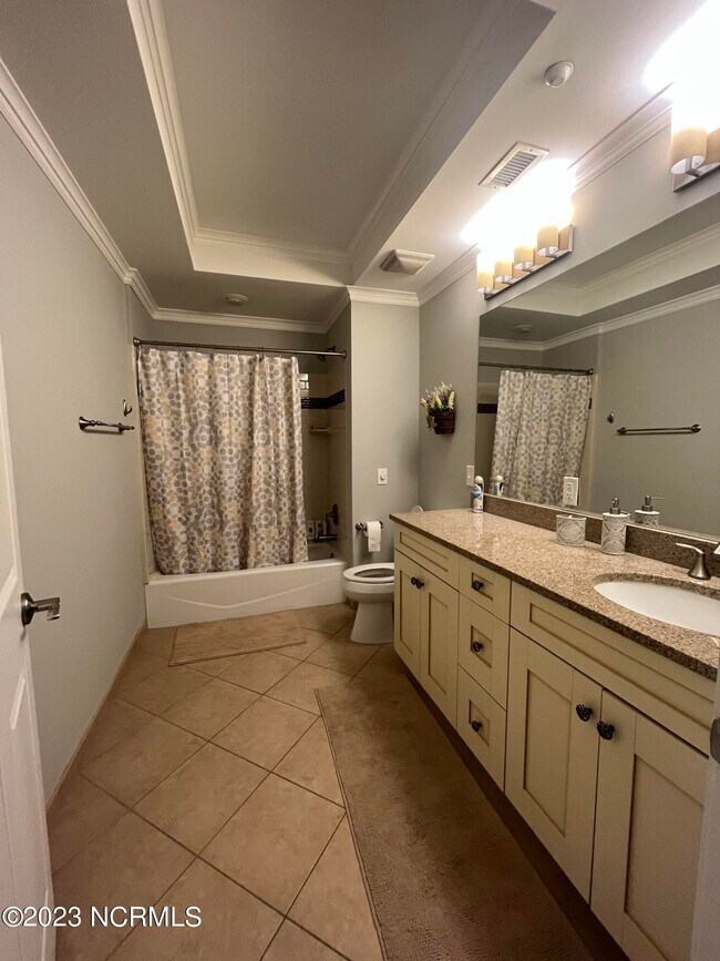 Photo - 124 Walnut St Unit 203