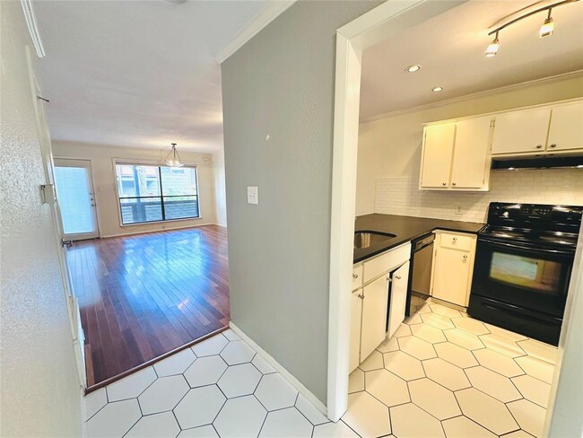 Photo - 1101 Hollow Creek Dr Unit 2102