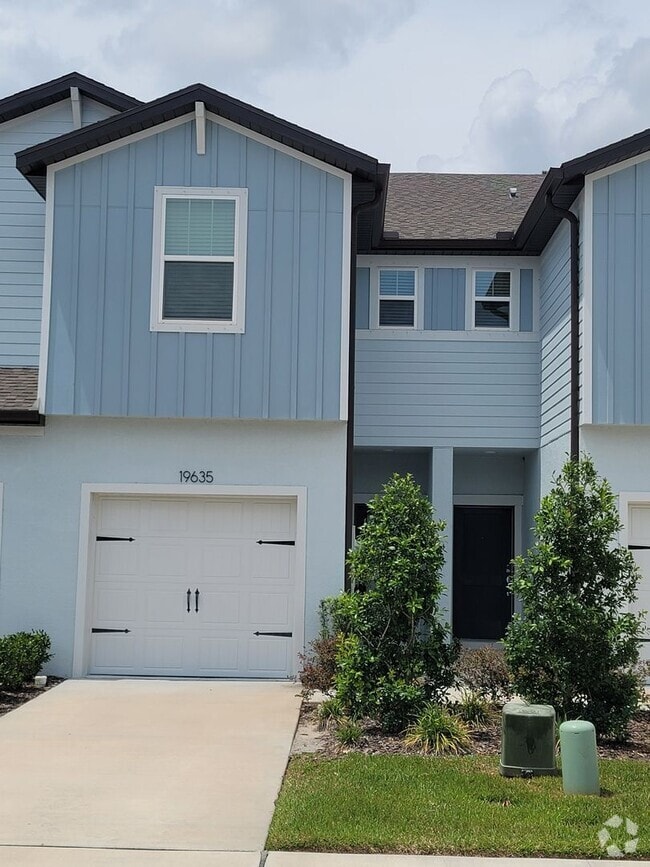 Building Photo - The Towns of Oakstead Rental