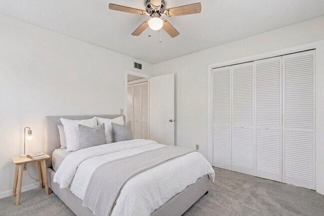 7086 Ponce De Leon Ave Unit 1