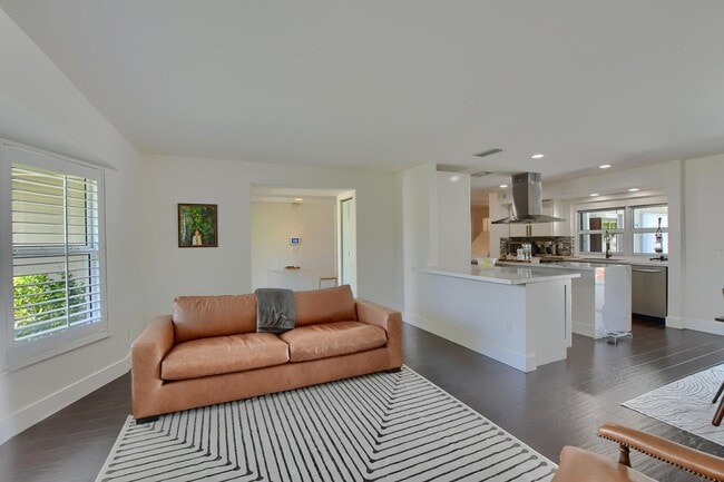 Photo - 1167 SW 13th Dr