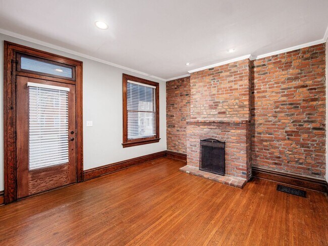 Photo - Central German Village Location!