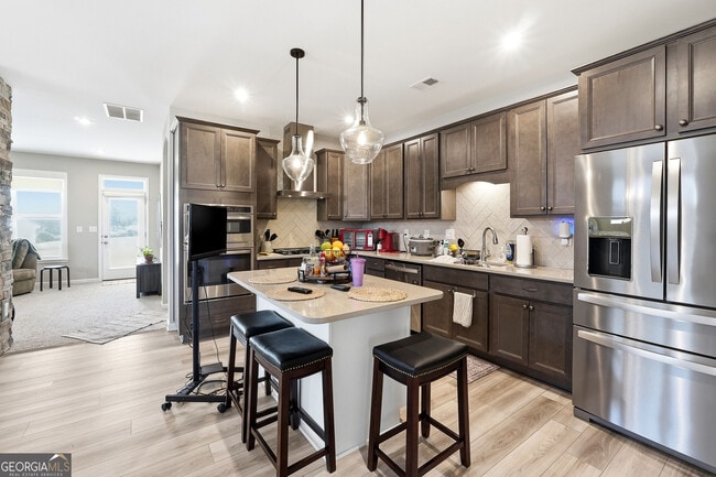 158 Laurel Farms Ln