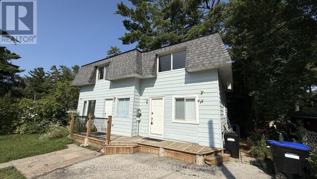 Photo - 512 Mosley St