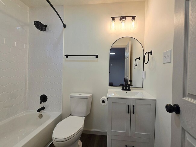 Photo - 420 W Huntington Ave Unit A