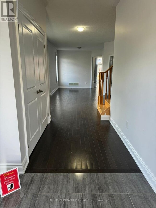 Photo - 80 Hollowgrove Blvd