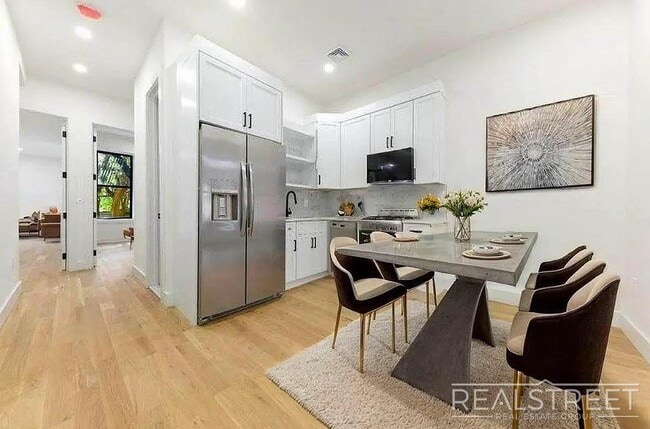 Photo - Brand New 2 Bed in Bed Stuy Brownstone! Unit 2