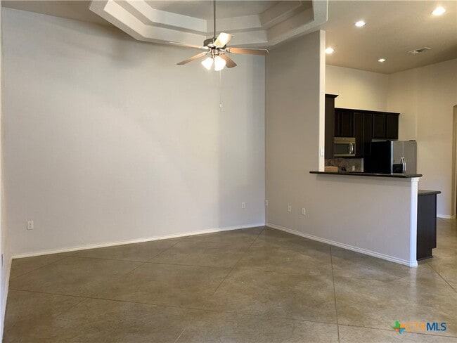 Photo - 235 Anne Louise Dr