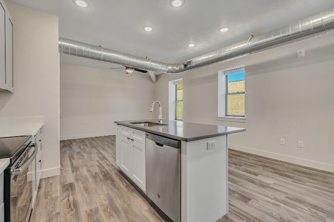 Photo - 606 W North Temple St Unit Apt 211