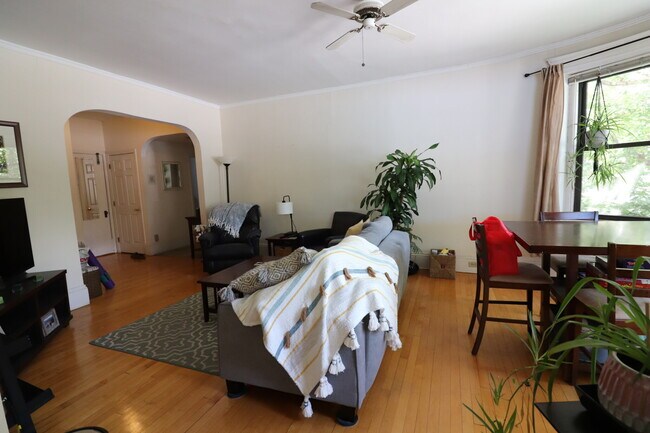 1090 Beacon St Unit 1D