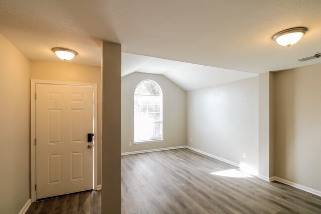 Photo - 2910 Fawn Ct