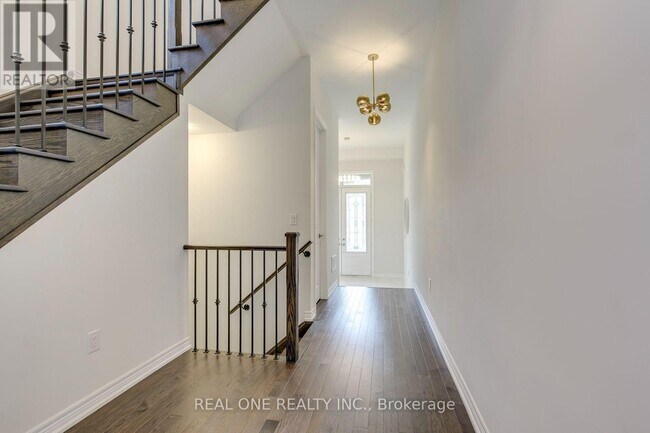 Photo - 140 Zachary Cres