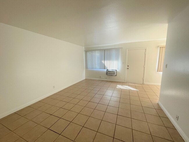 Photo - 217sespe Unit B