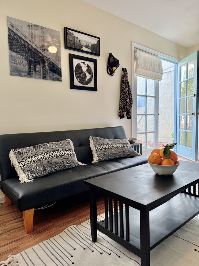 Photo - 9730 Regent St Unidad #3