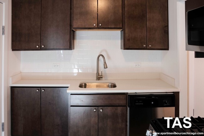 Photo - 2643 N Spaulding Ave Unit 3E