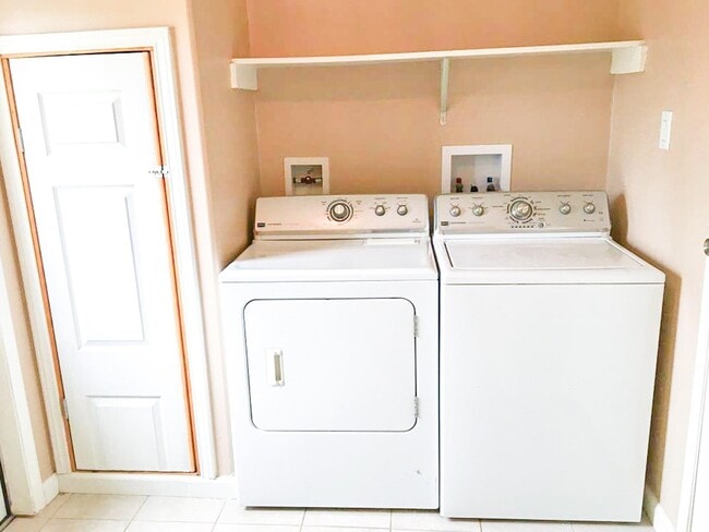 Photo - 3118 Trail Loop S