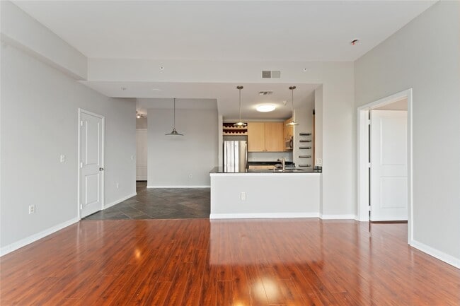 Building Photo - 3505 Sage Rd Unit 1606 Rental