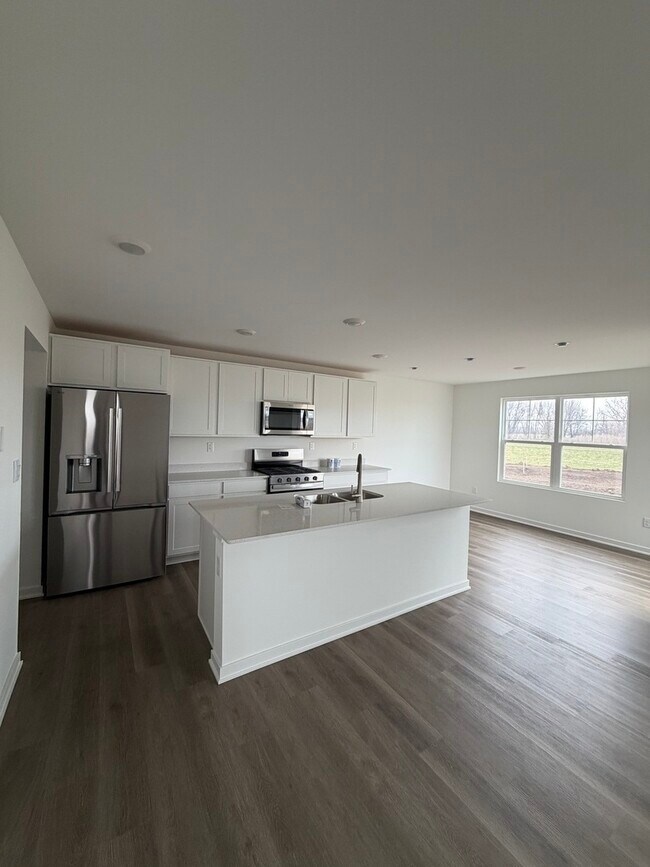 Photo - 116 Cornerstone Xing