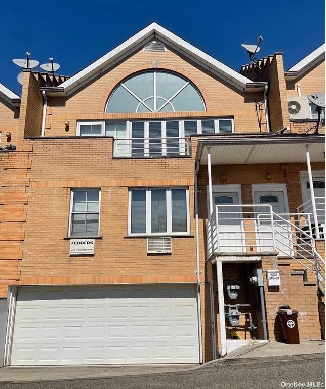 Building Photo - 245-31 60th Ave Unit 2