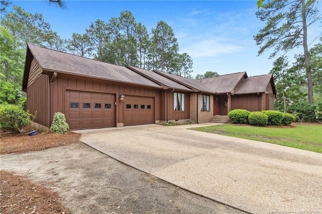 Photo - 6859 Uppingham Rd