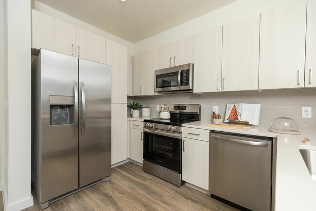 095A7380 - CO/OP Farmers Market