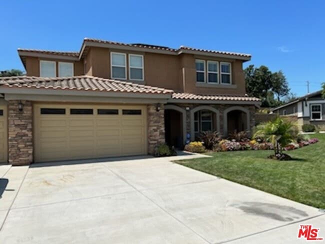 Photo - 874 Ringdahl Cir