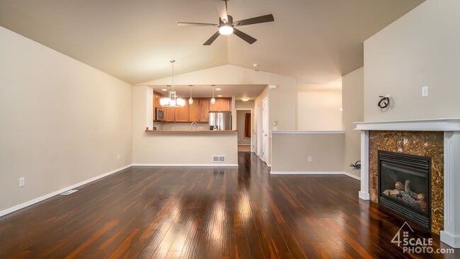Beautiful East Anchorage 4 Bedroom Townhome - Beautiful East Anchorage 4 Bedroom Townhome
