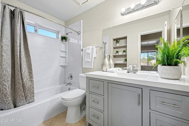 Photo - 3611 E Windmere Dr