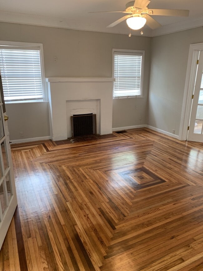 Photo - 2212 Yancey Ave