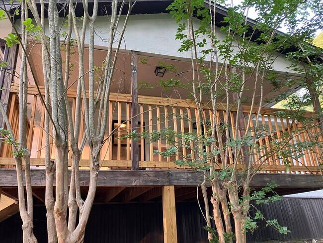 Building Photo - 2831 Oak Hill Cir