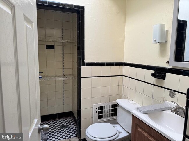 Photo - 7204 Ogontz Ave