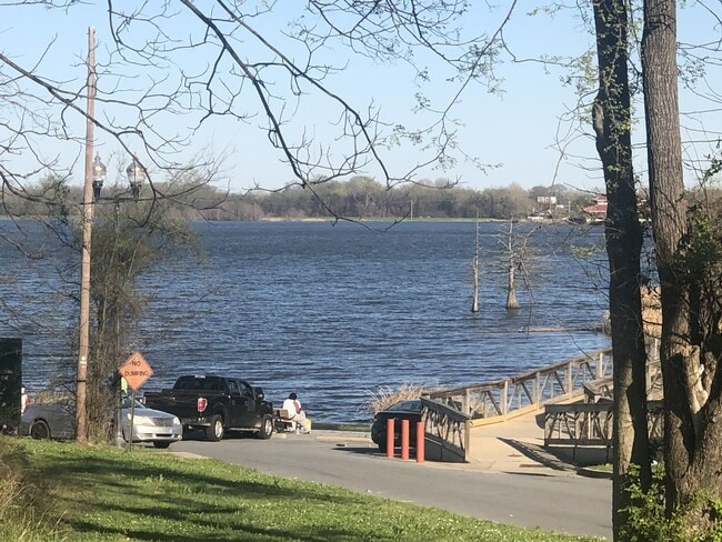 Photo - 1411 King St