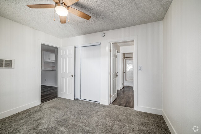 1BR, 1BA, Den - 630SF - Bedroom