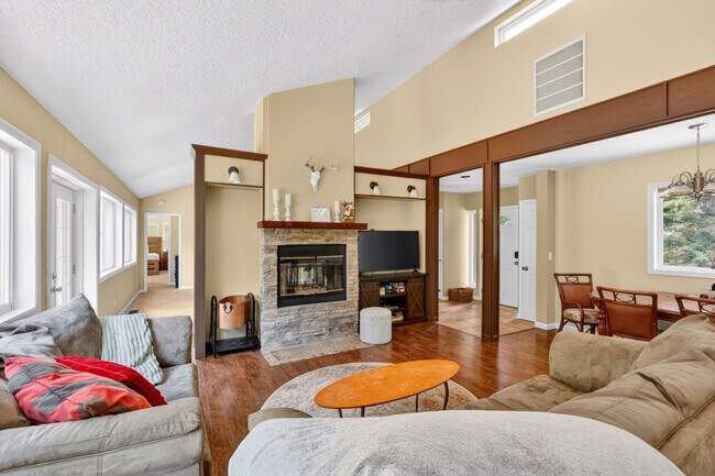 68286 E Twinberry Loop Unit SI ID1611892P