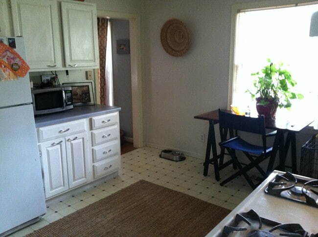 Photo - 1805 Piedmont Way NE