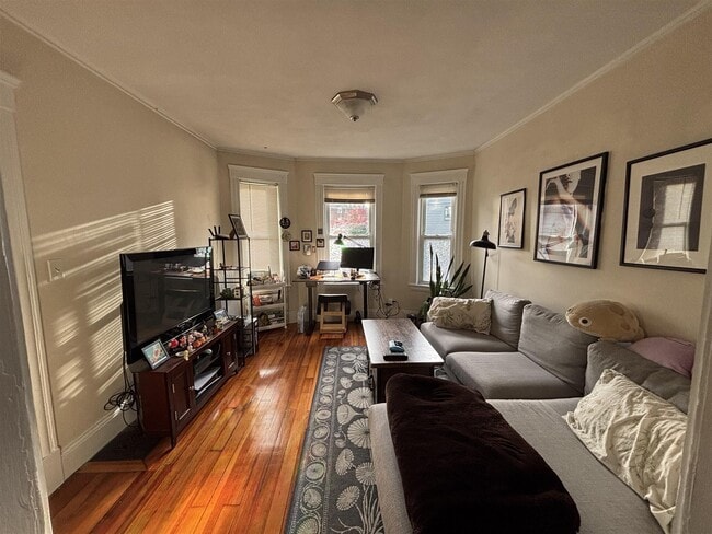 Building Photo - 9 Orrin St Unit 1