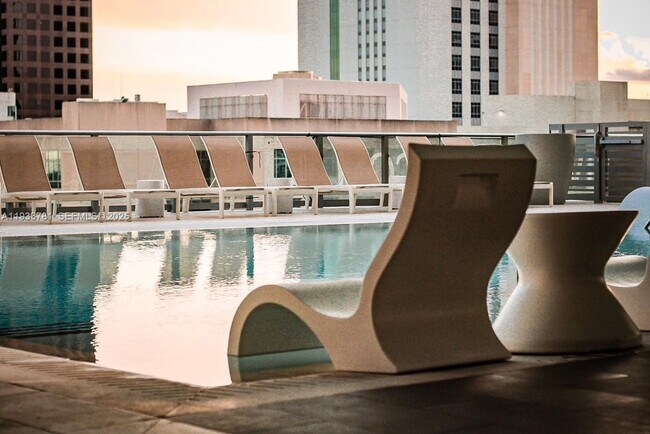 Photo - 333 N New River Dr E Unit 2903